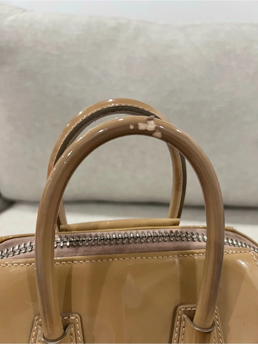 Givenchy Antigona Mini Patent Leather Bag - Picture 6 of 13